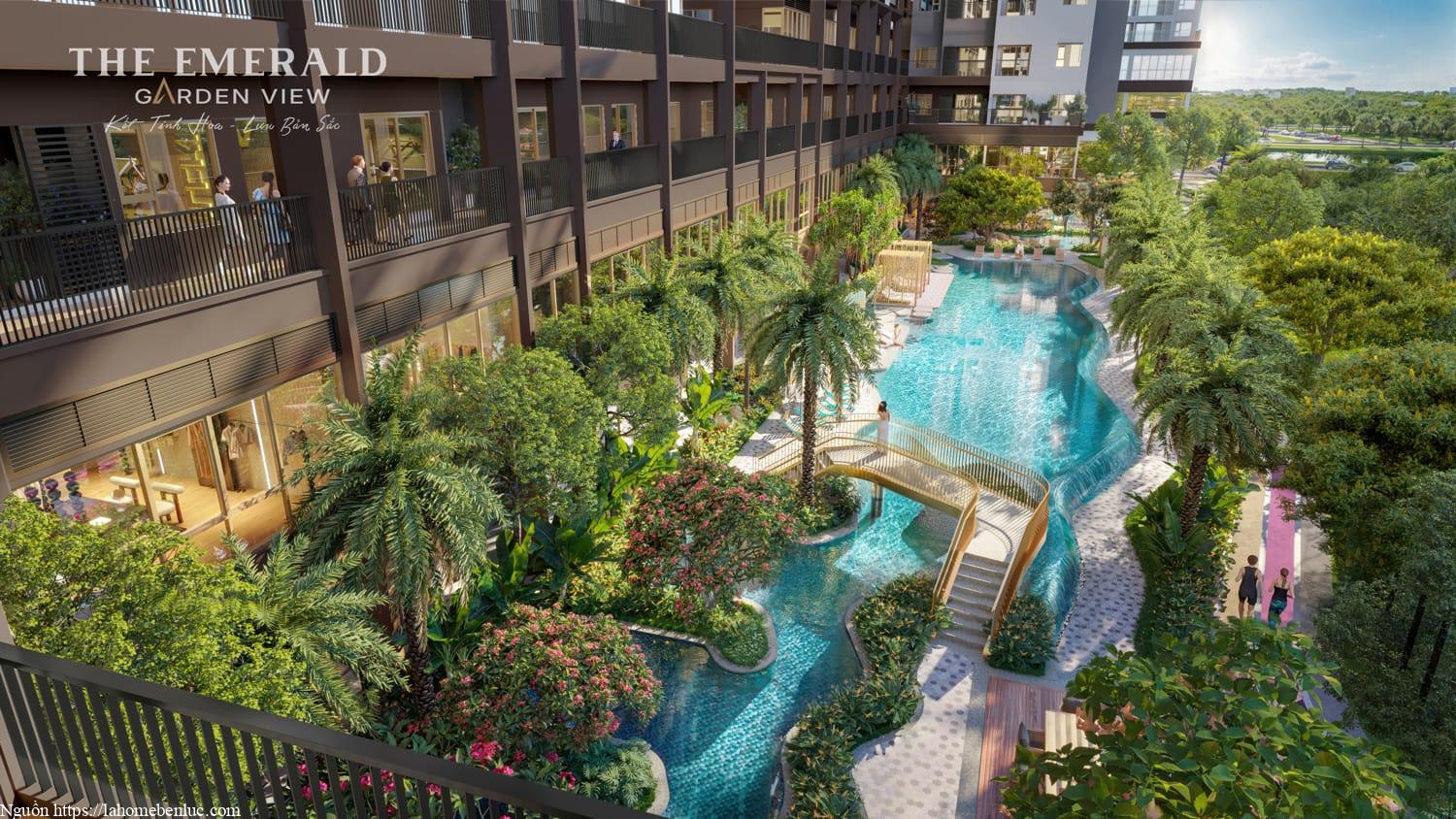 Hồ bơi tầng 1 The Emerald Garden View gồm hồ người lớn, trẻ em, jacuzzi, giường