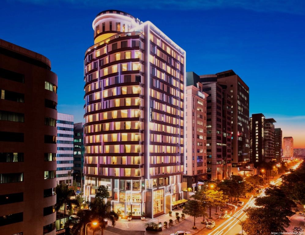 Khách Sạn Novotel